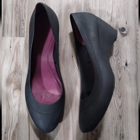 Crocs Lina Black Slip On Wedges Women's Size 10 - Picture 1 of 5
